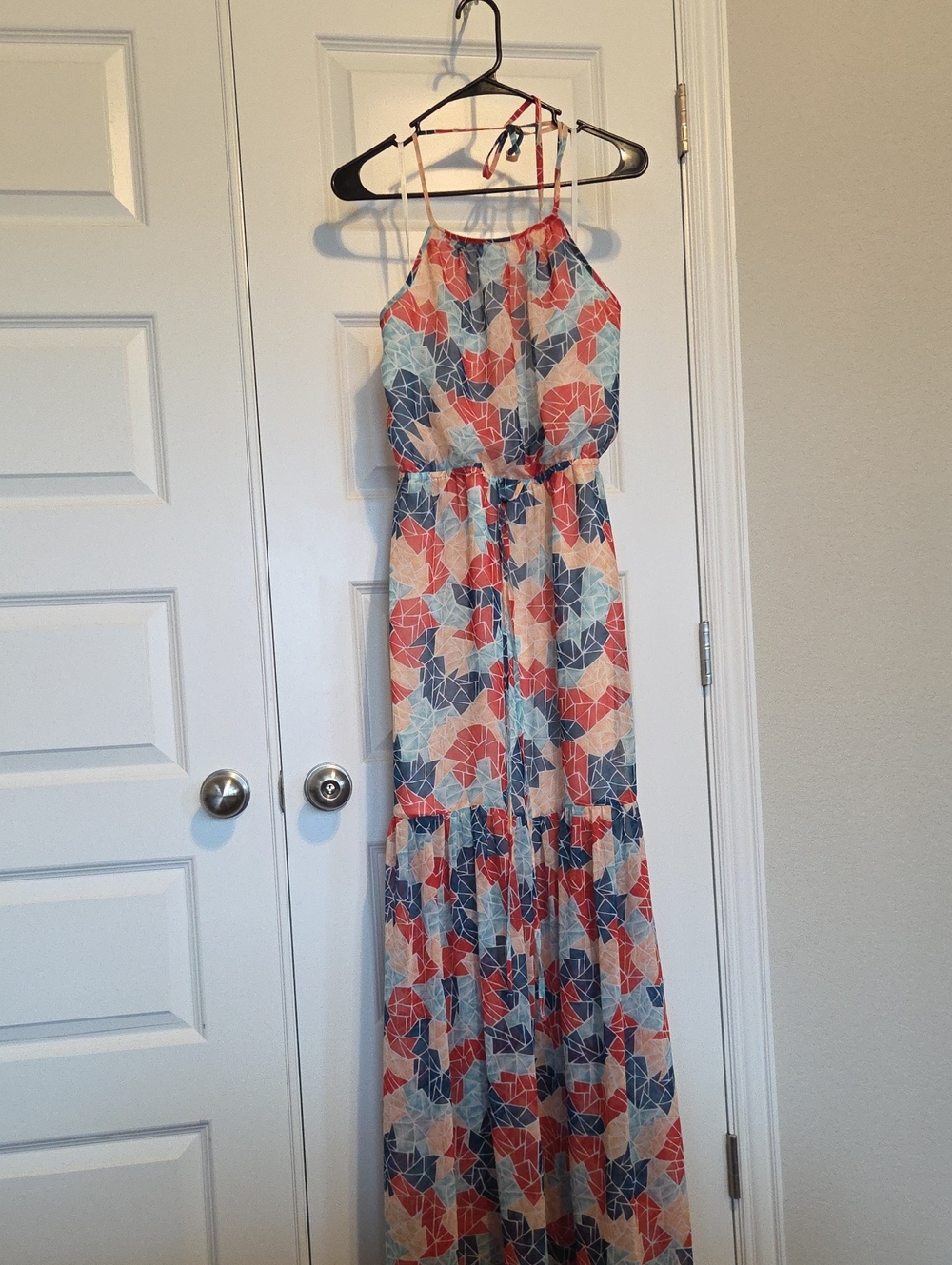 BCBG Coral, Teal & Cream Patterned Halter Maxi Dress Size Large